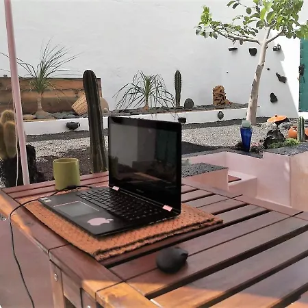 Budda House Puerto Del Carmen. * Tias