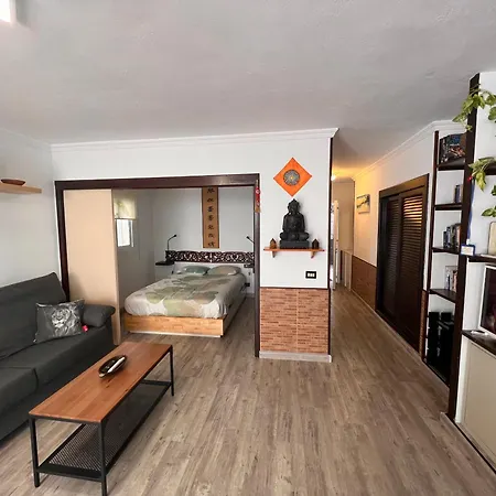 Budda House Puerto Del Carmen. * Tías